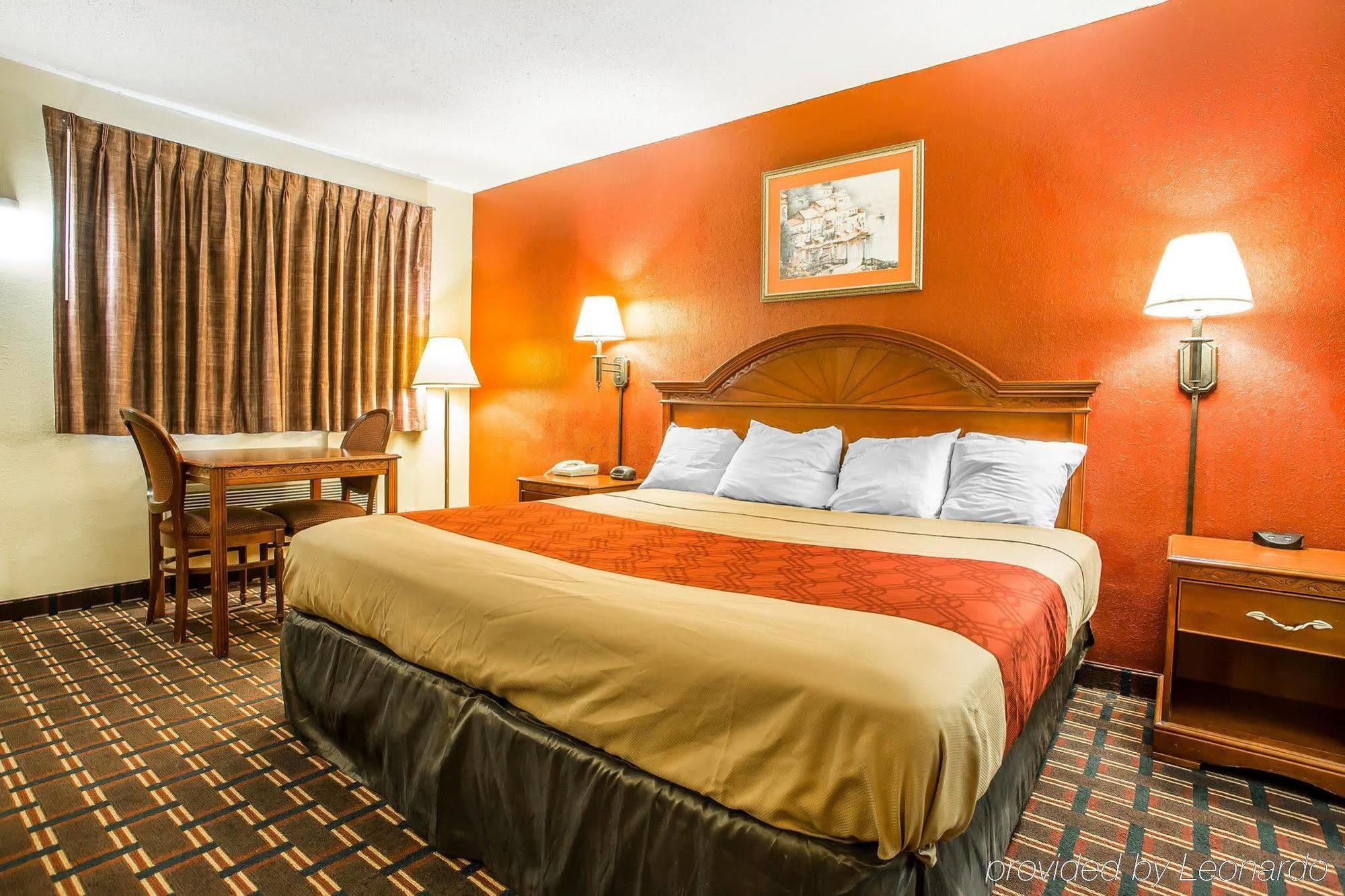 Rodeway Inn Montpelier Exterior photo